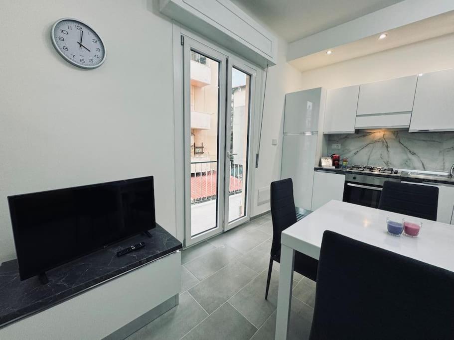 Casa Victoria A Due Passi Dall'Ariston Internet Gratis Sanremo Luaran gambar